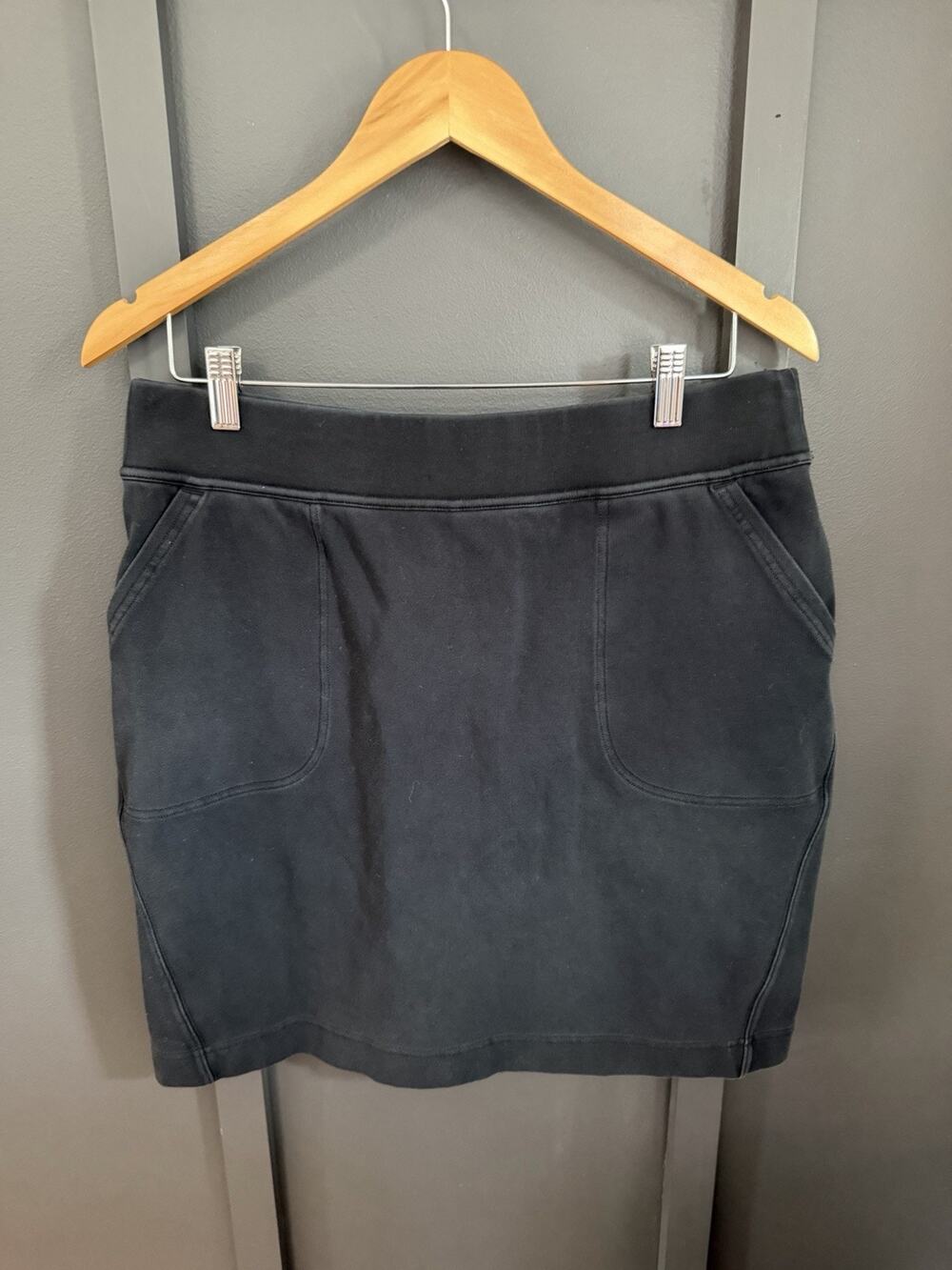Duluth Trading Co Skort Women’s Medium Skirt Black Cotton Spandex Pockets